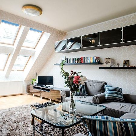 Hollo Apartment - Private Garage - A/C Budapeşte Dış mekan fotoğraf