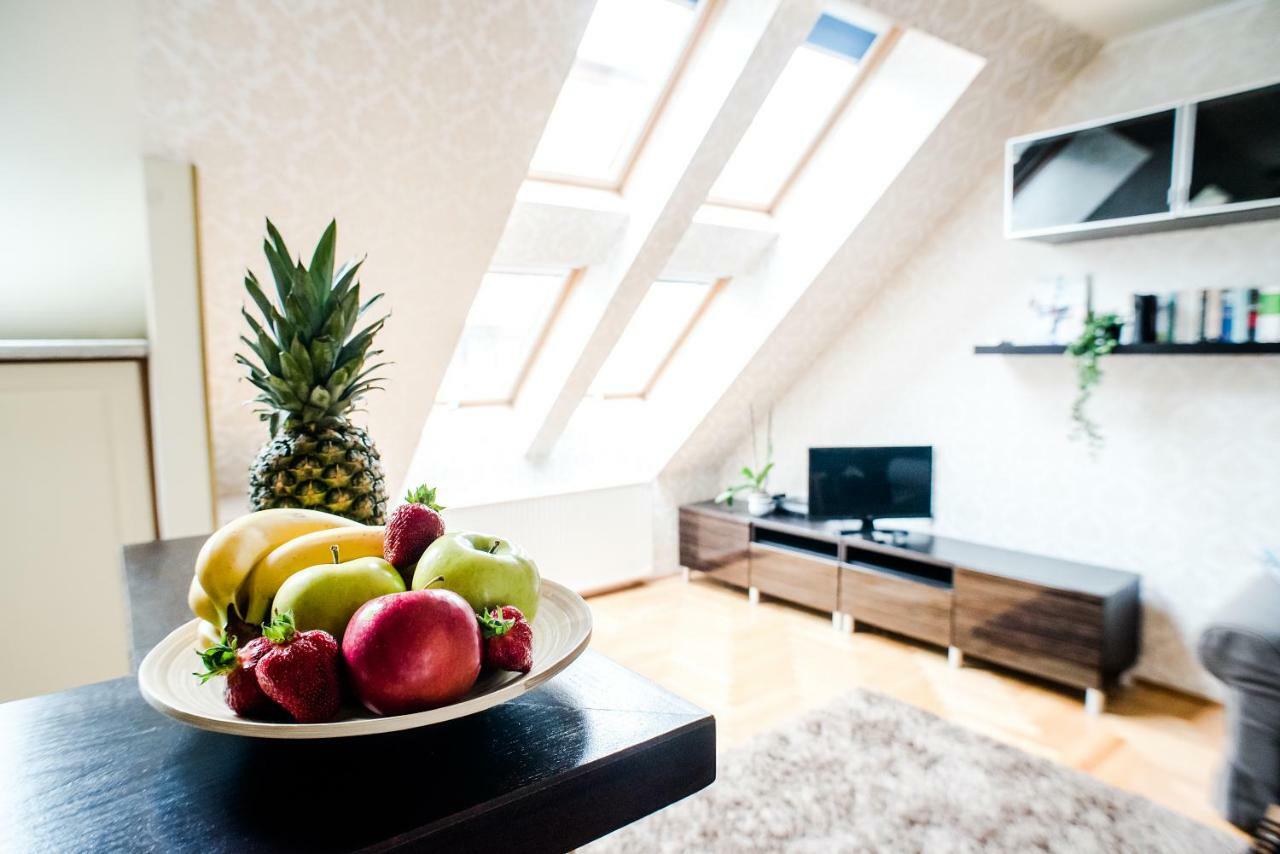Hollo Apartment - Private Garage - A/C Budapeşte Dış mekan fotoğraf